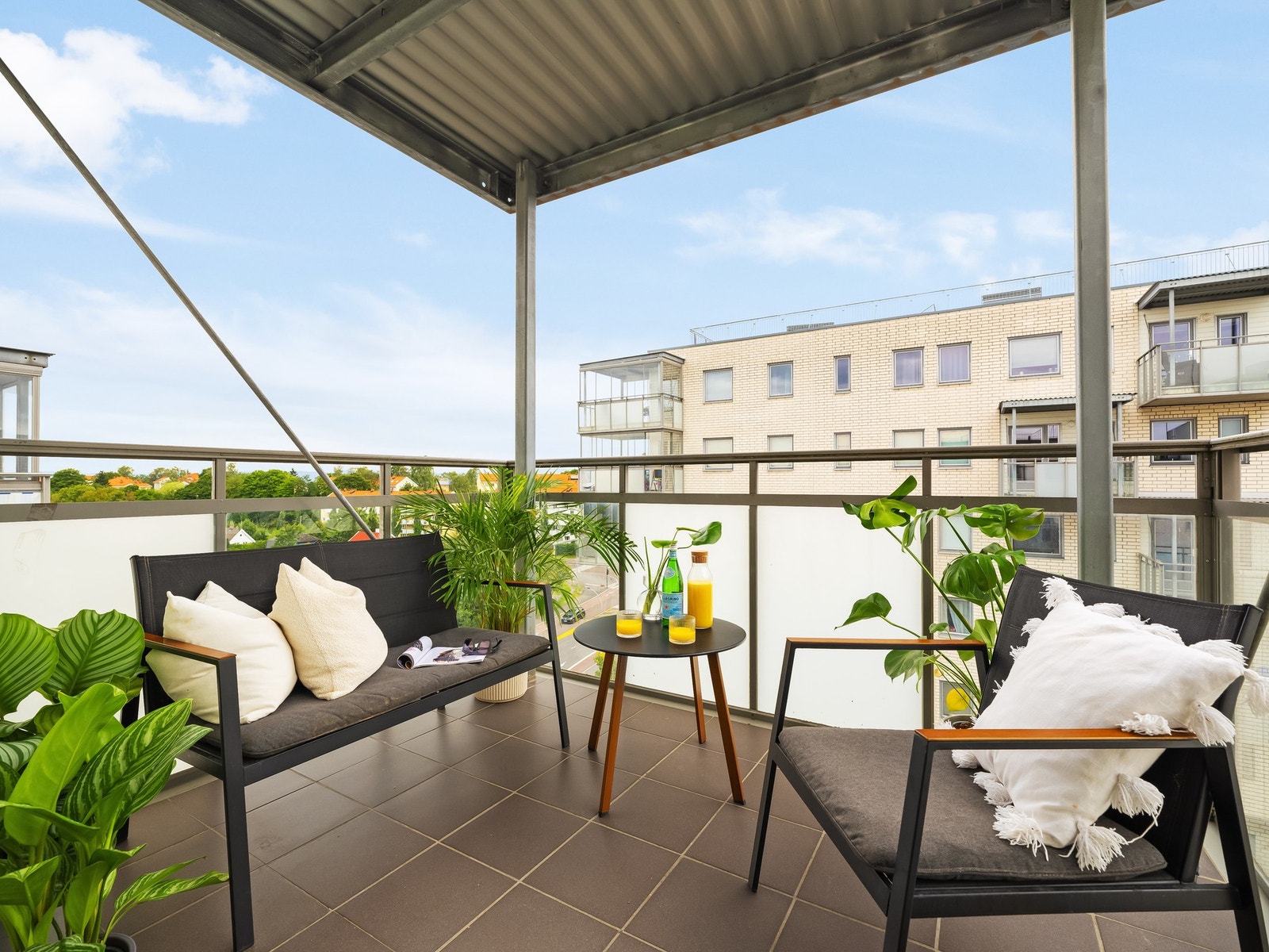 Dette er en innbydende 3-roms toppleilighet med en god planløsning. Galleribilde