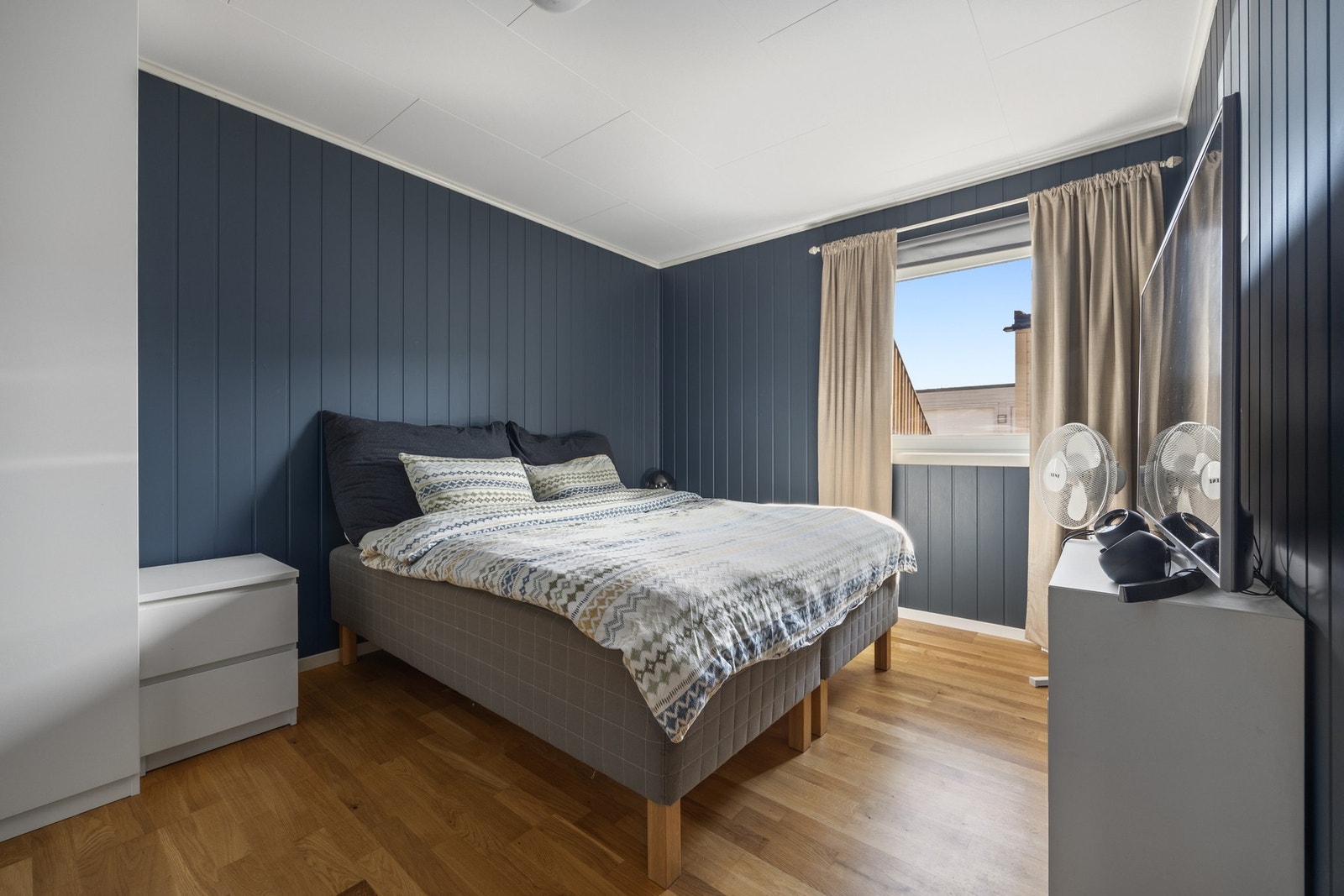 Soverom - ca 12 kvm. Galleribilde