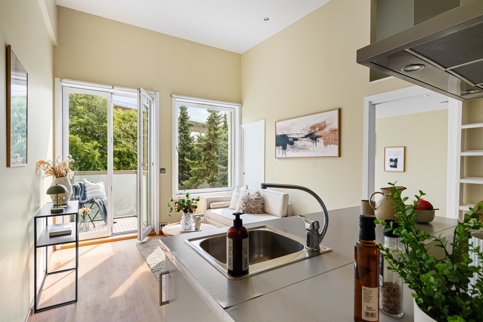 Lene Hviding v/Krogsveen har gleden av å presentere Verven 2B. Galleribilde