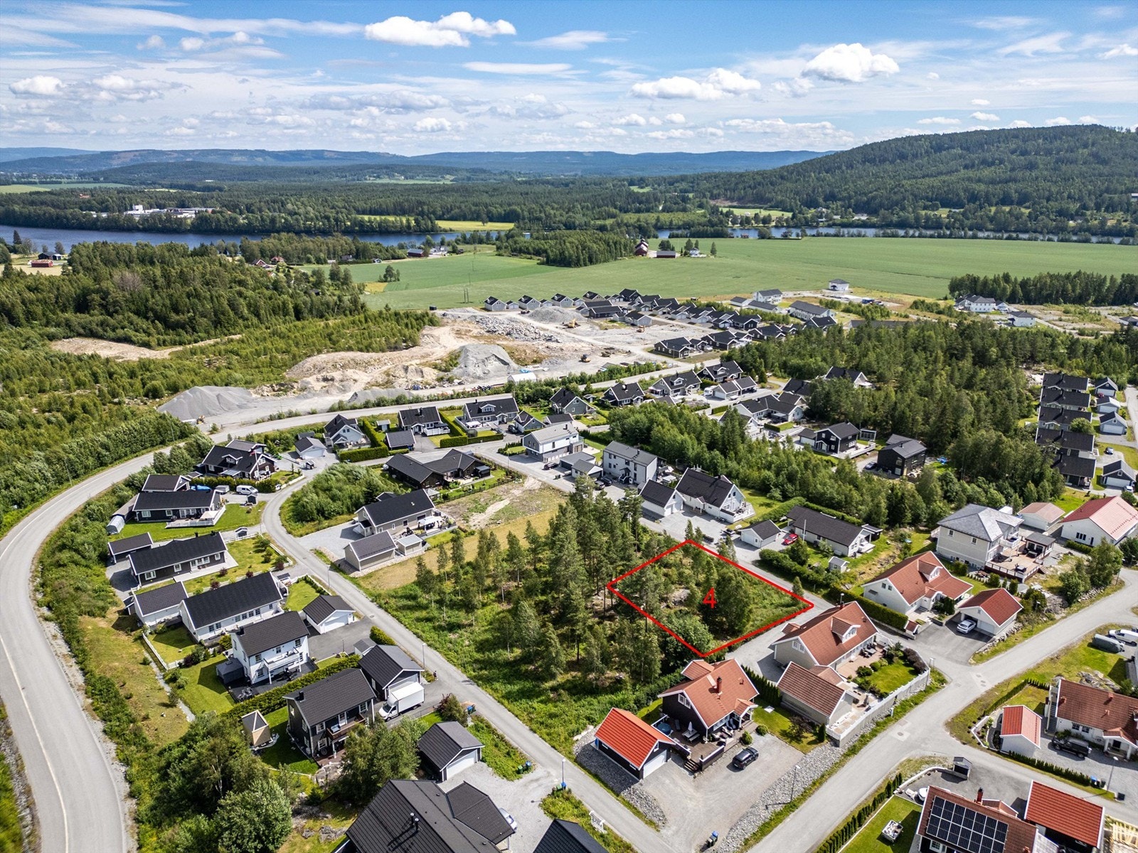 Eiendomsmegler Krogsveen avd. Årnes har gleden av å presentere Trommelvegen 4! Galleribilde