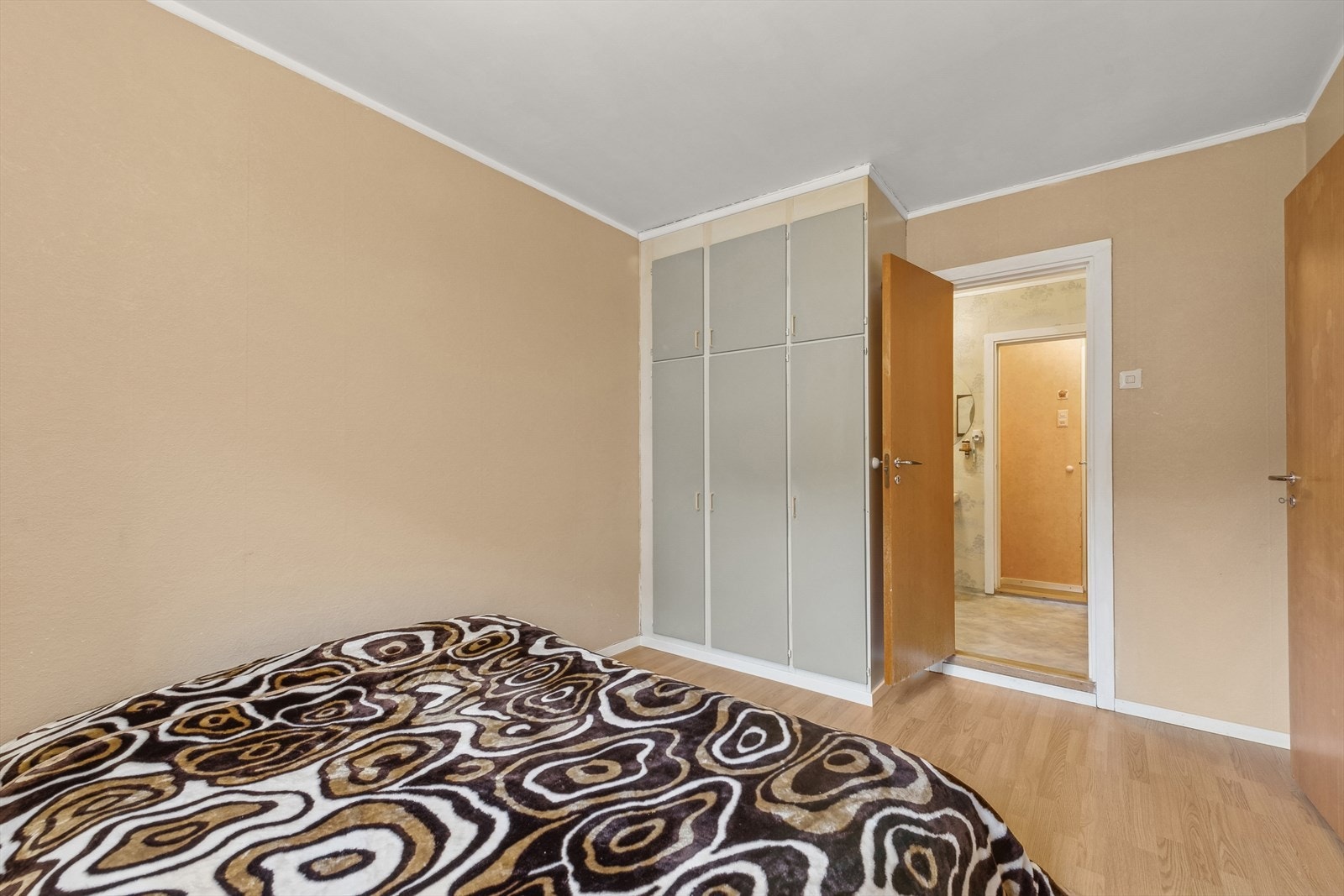 Det andre soverommet har også god plass til seng og tilhørende møbler. Galleribilde