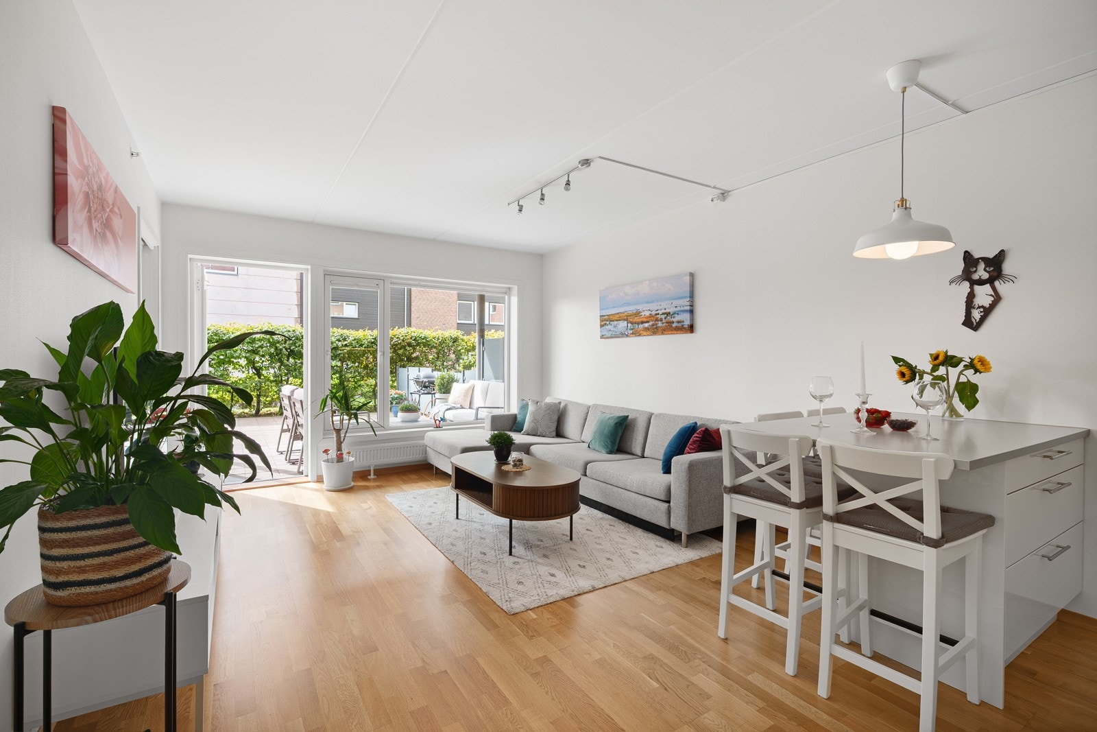 Stephan Erichsen v/ Proaktiv Eiendomsmegling Sola har gleden av å presentere Grannesstien 11 for salg. Galleribilde