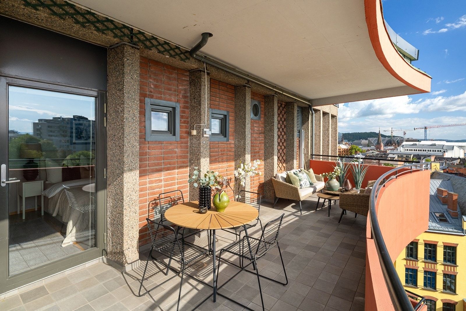 God plass til grill og sosialt samvær. Galleribilde