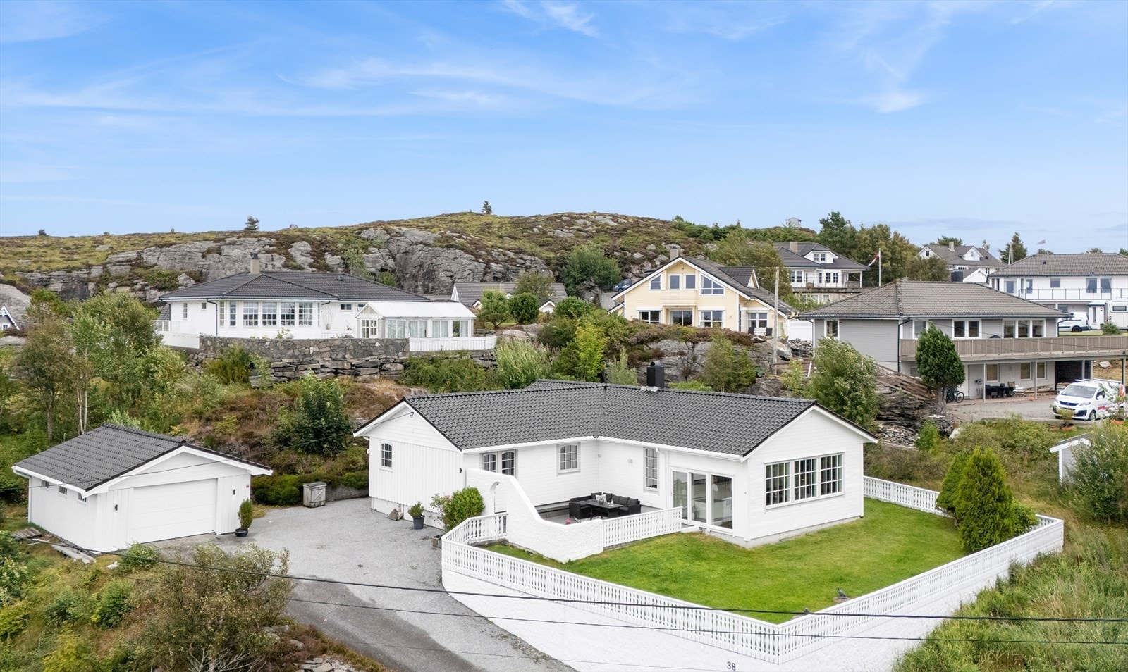 Andreas Ekerhovd v/DNB Eiendom presenterer Midtfjellet 38! Galleribilde