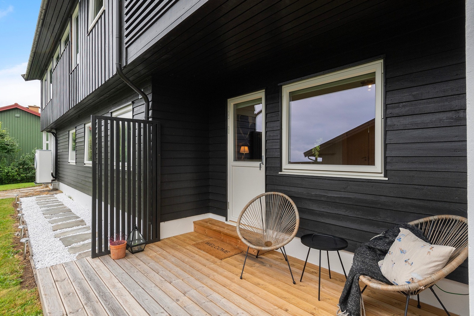 Skille mellom terrasse hoveddel og østre del Galleribilde