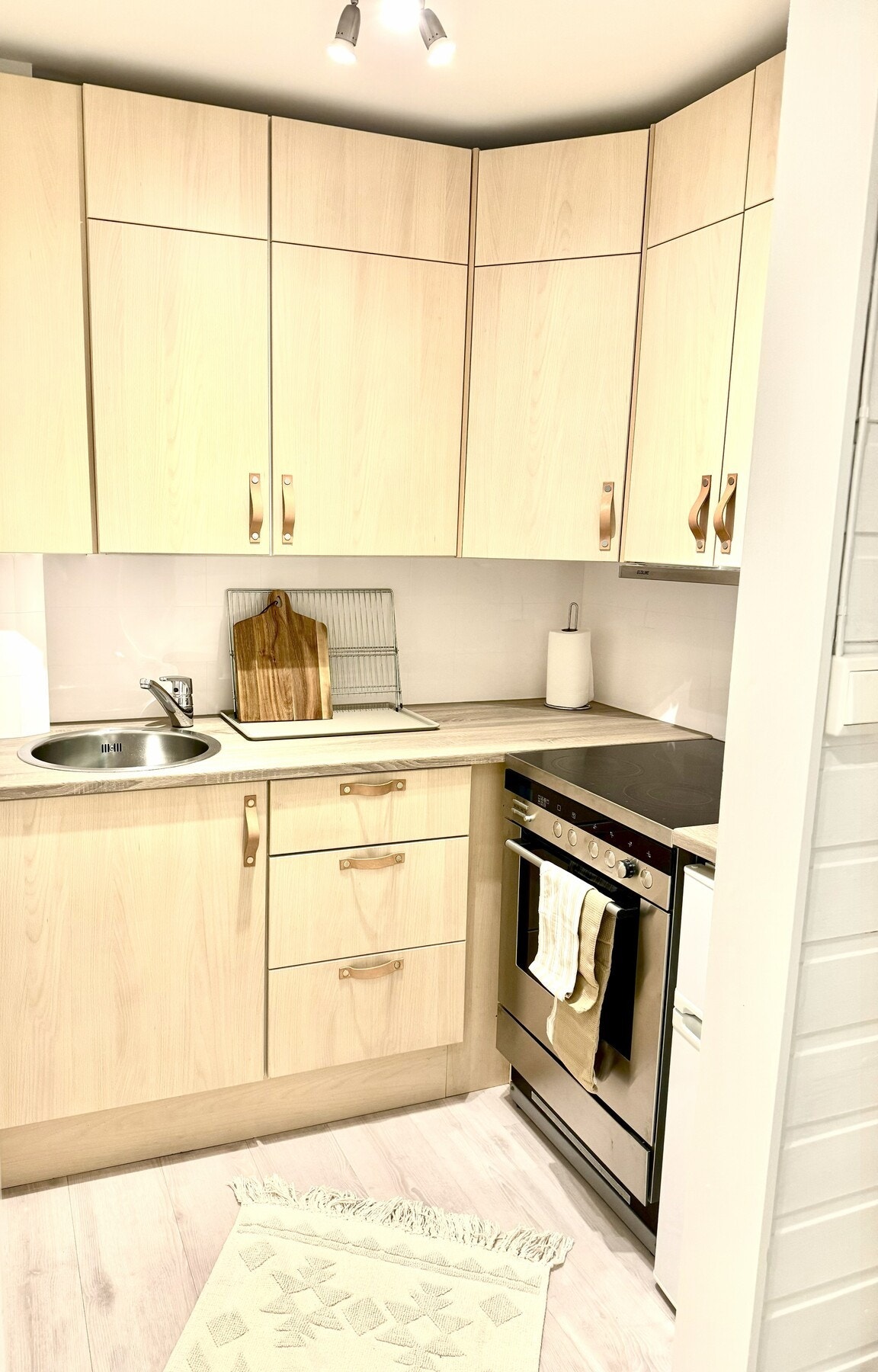 Kjøkken i østre del underetasje Galleribilde