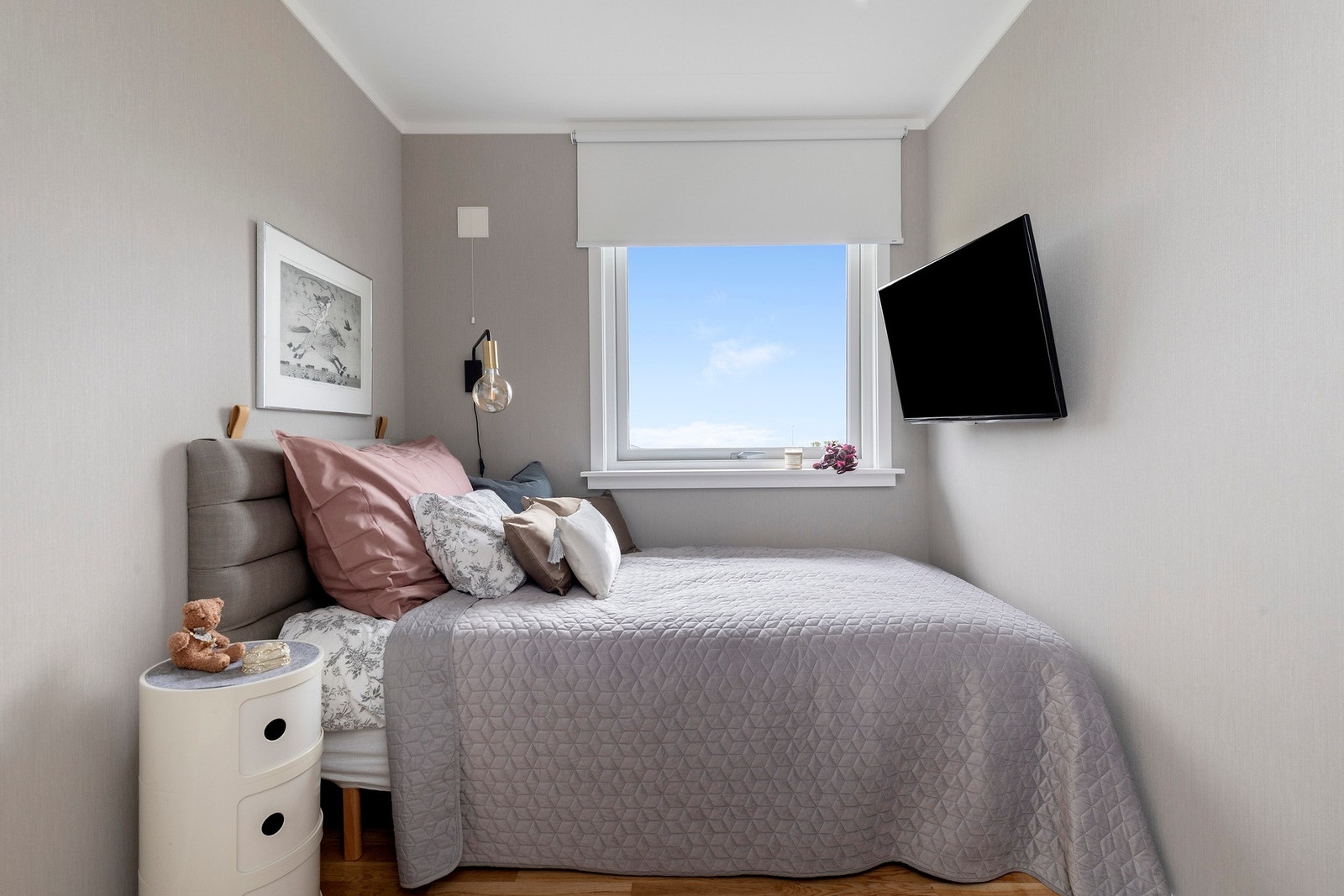 Soverom 2 i 1. etasje Galleribilde