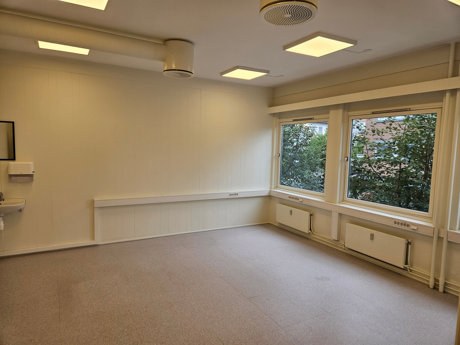 Stort kontor eller behandlingsrom Galleribilde