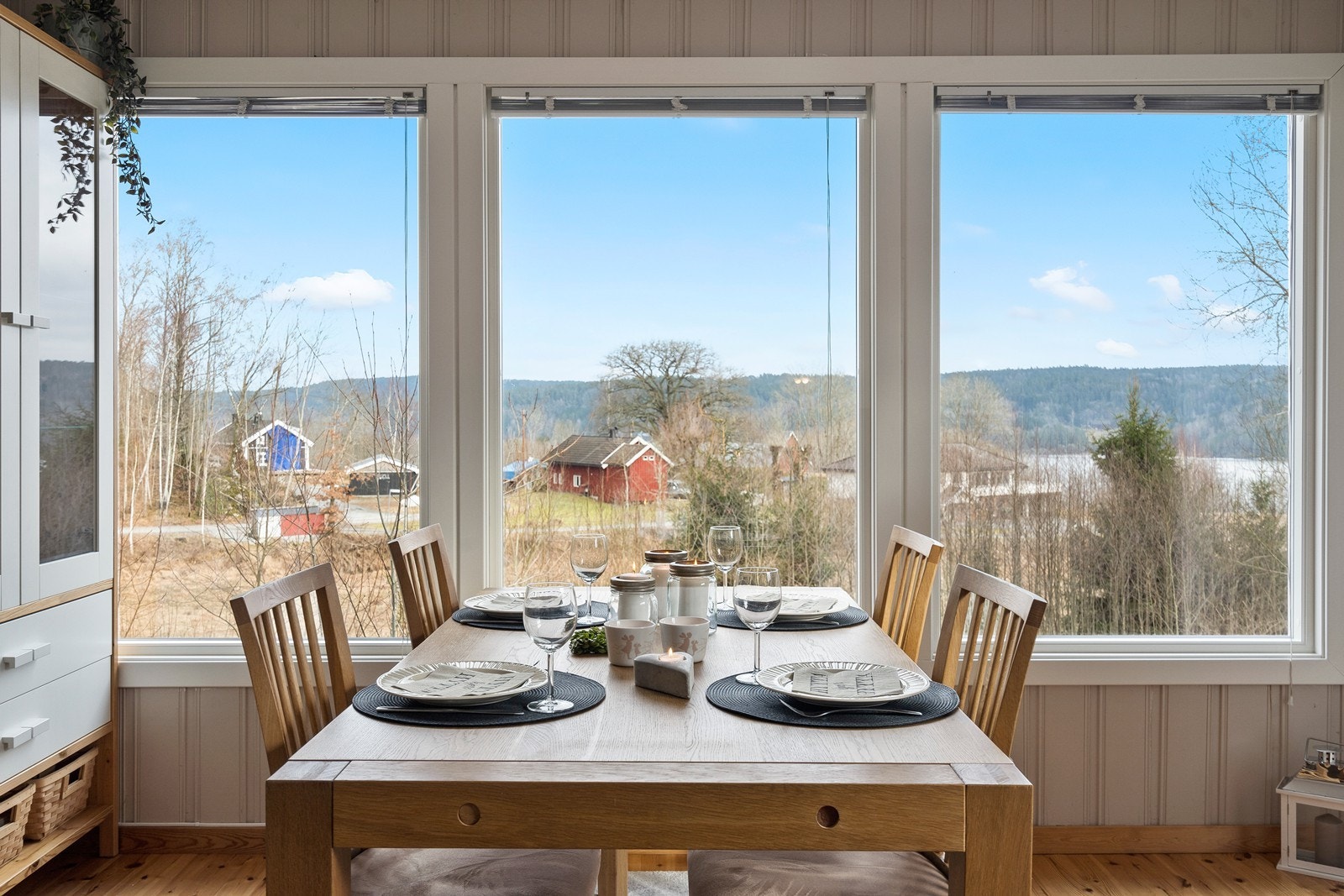 Spiseplass med utsikt, her man kan nyte maten! Galleribilde