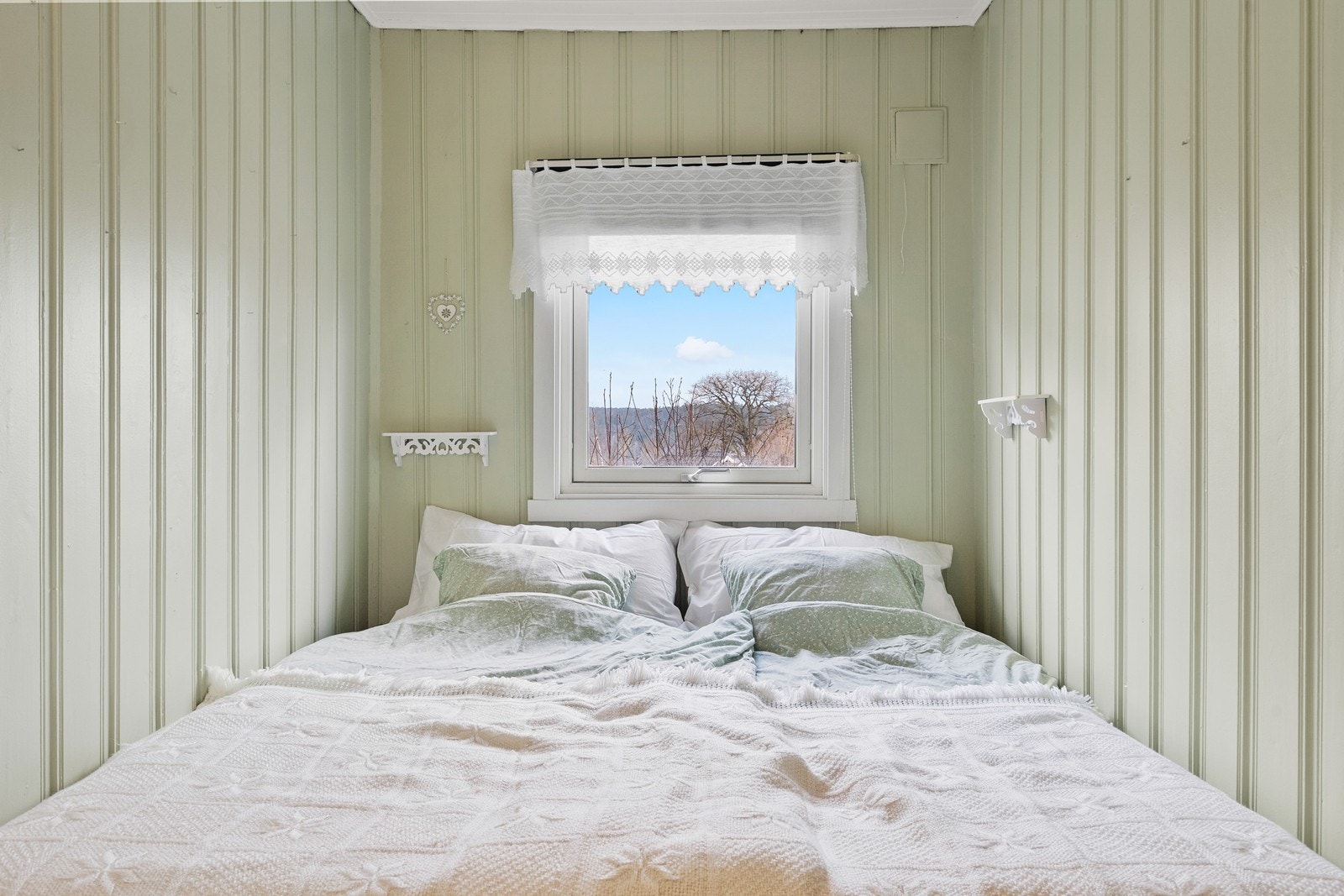 Nydelig grønnfarge på hovedsoverommet! Galleribilde