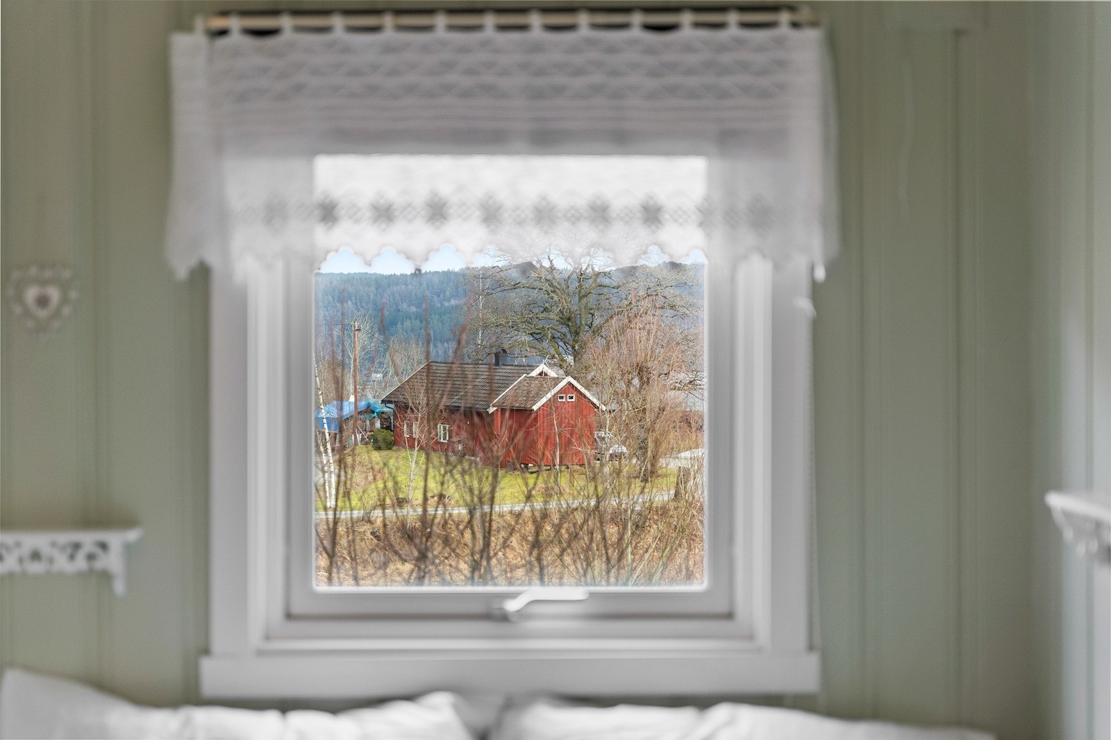 Nydelig utsikt fra hovedsoverommet, her kan man senke skuldrene! Galleribilde