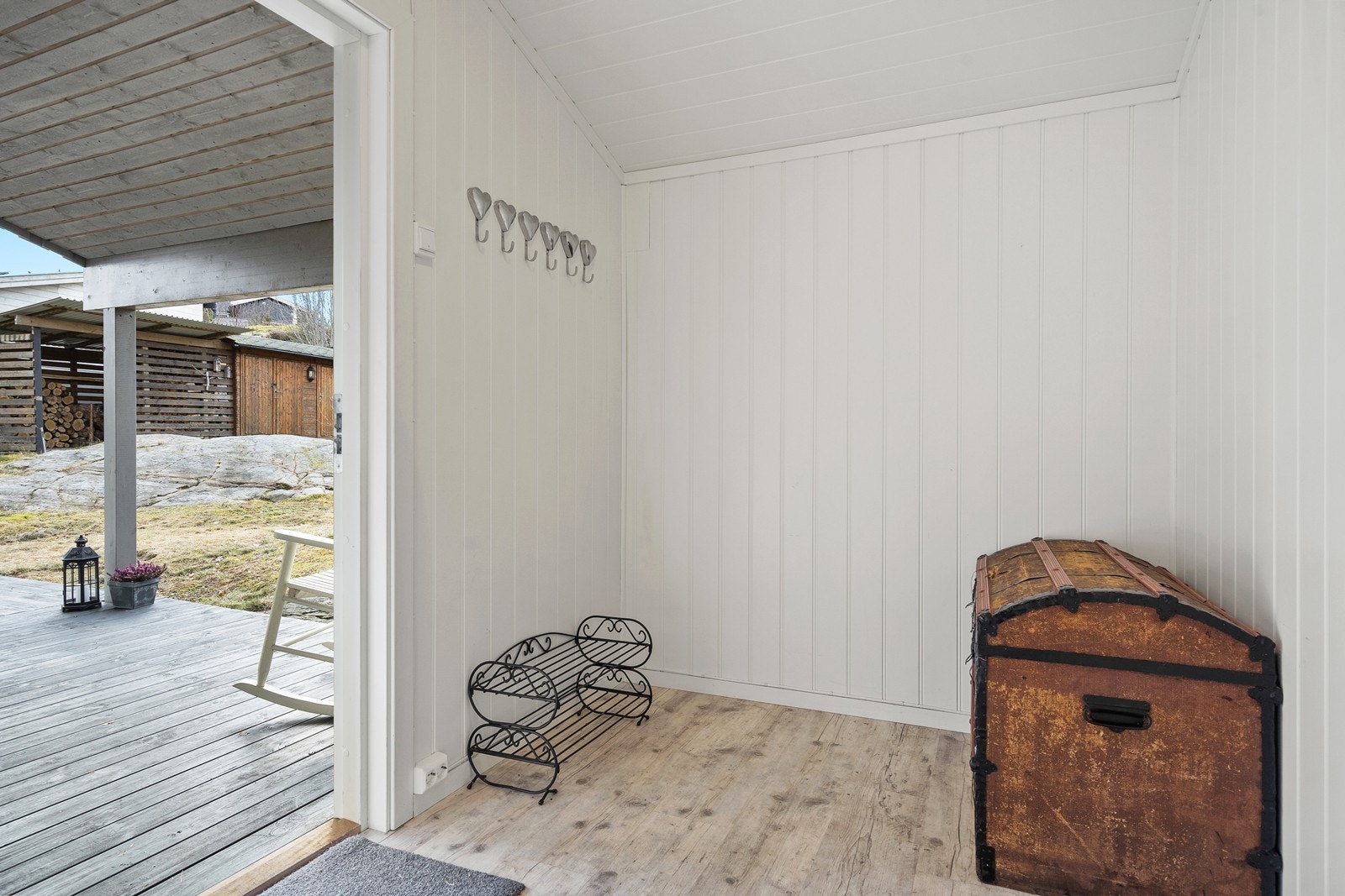 Fra gangen, velkommen inn i hytta! Galleribilde