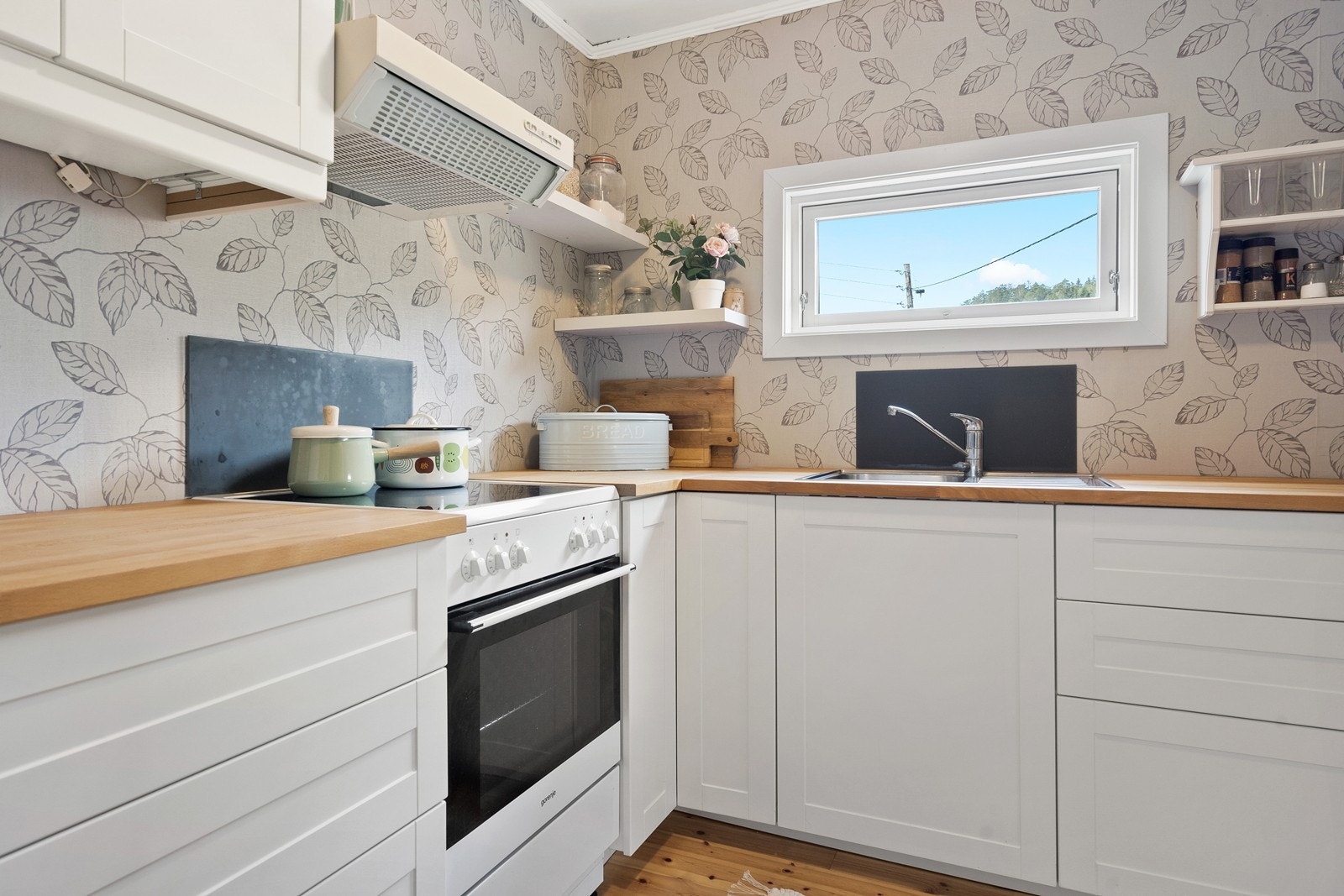 Moderne kjøkken som er best mulig utnyttet/tilrettelagt! Galleribilde