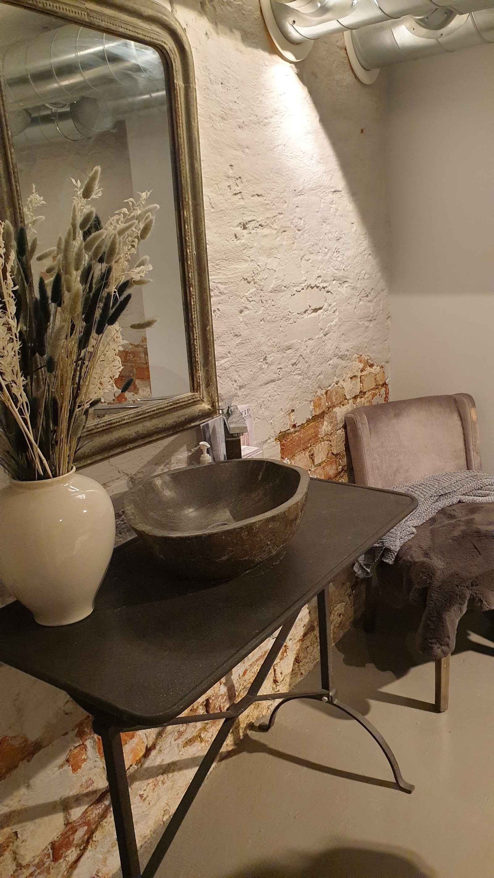 Rom Nr. 4 til leie - 8 m2 (innlagt vann)
Dette rommet ledig fulltid Galleribilde