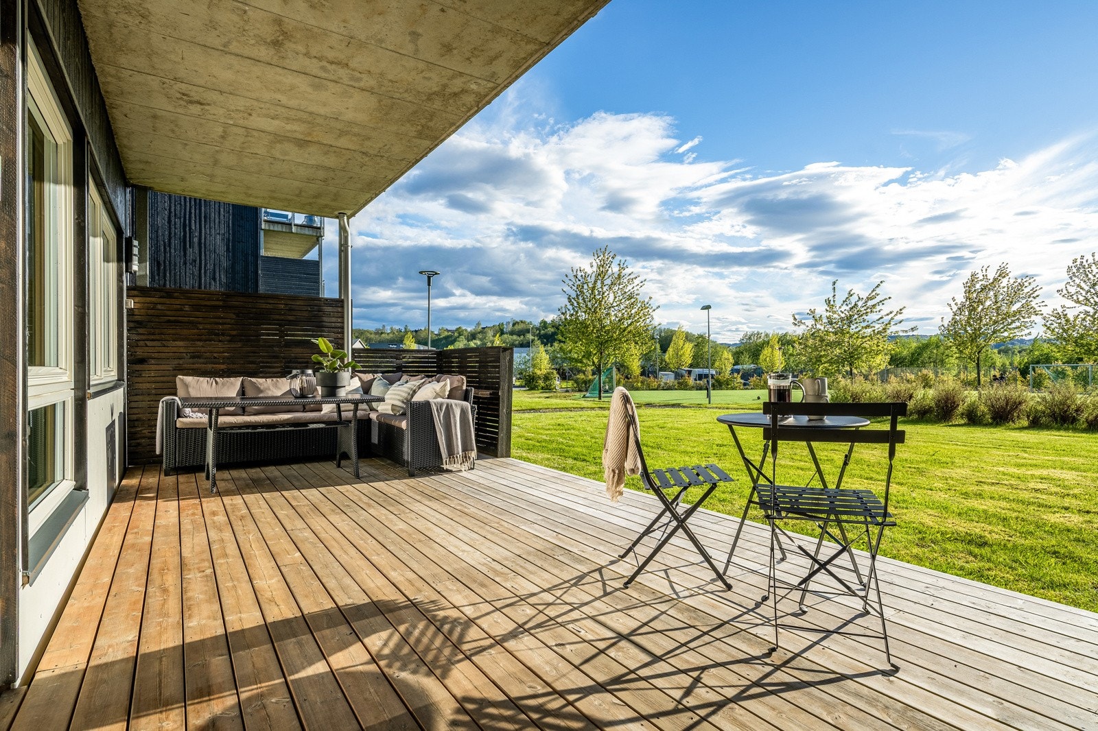 Leiligheten er en del av Sameiet Hornebergtunet Kubene og har en flott beliggenhet i byggets første etasje. Galleribilde