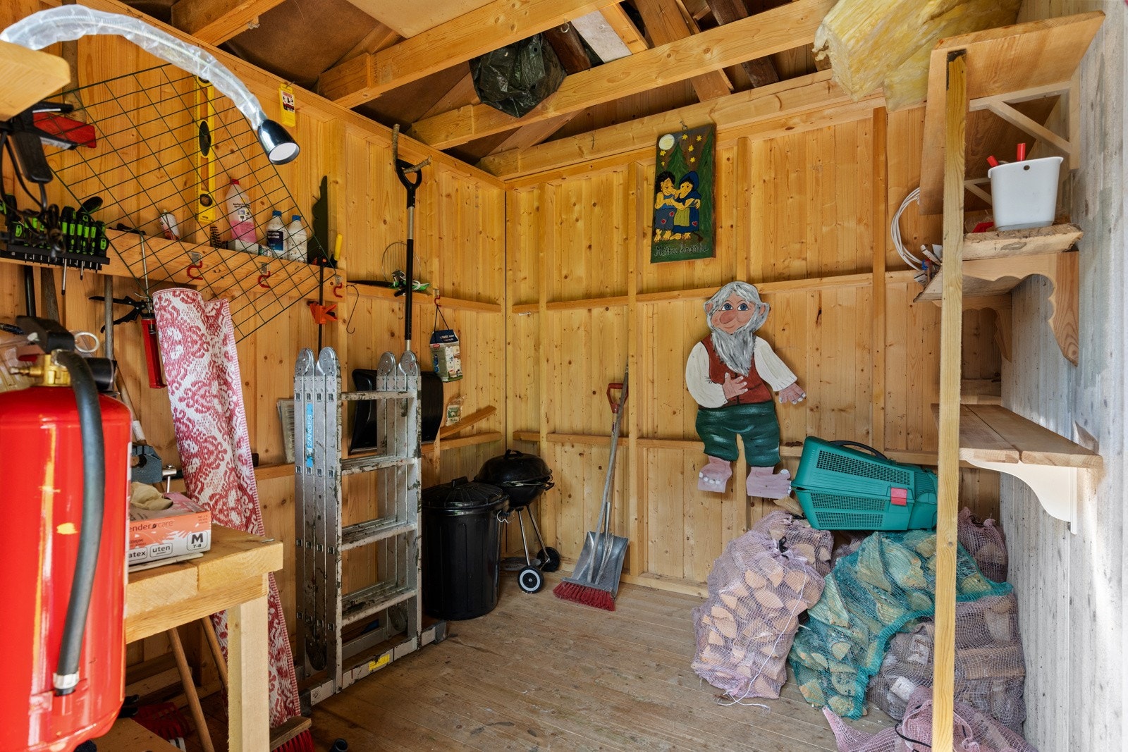 Uthus på ca 11 kvm. Galleribilde