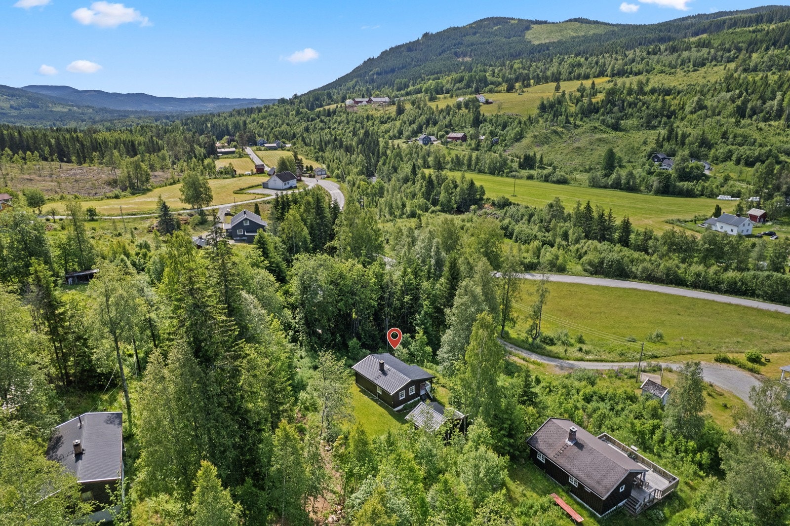 Nærhet til friluftsområder og Hurdalssjøen Galleribilde