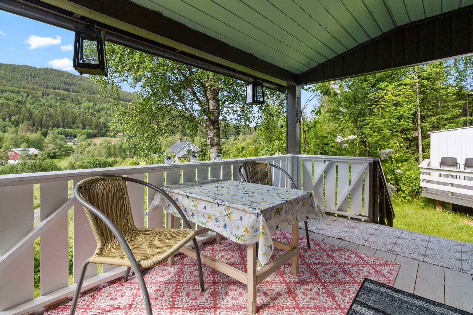 Overbygget balkong på ca 8 kvm. Galleribilde