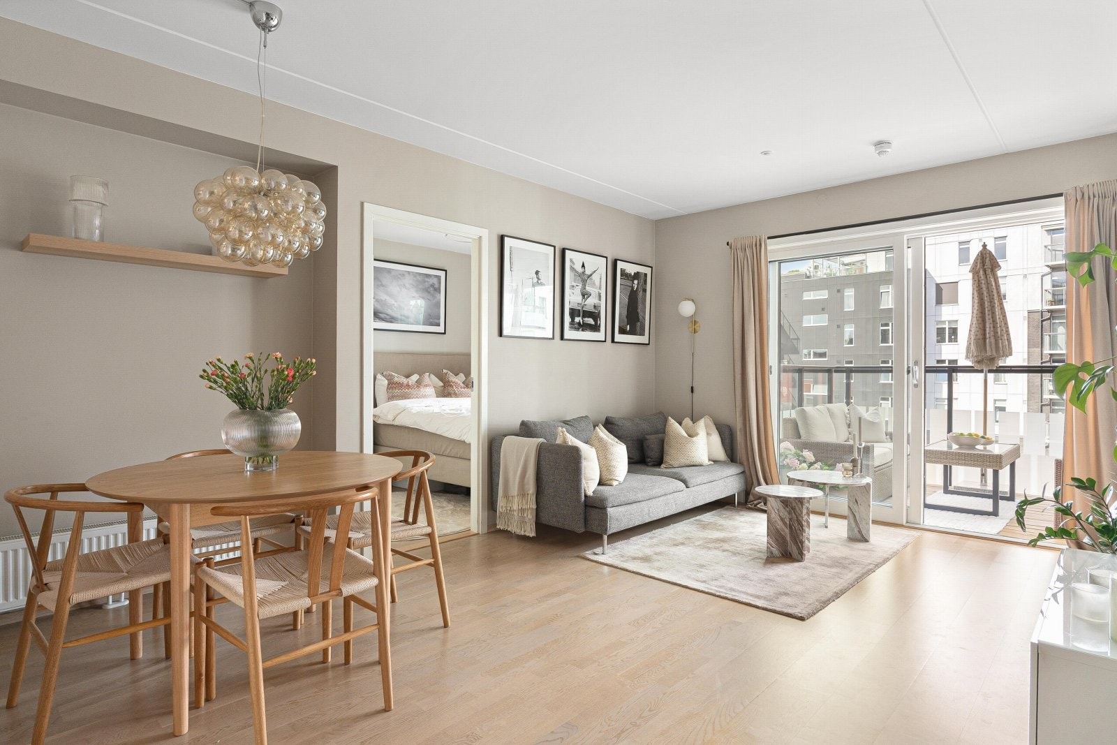 Tor Martin Tinderholt v/Privatmegleren Aksept har gleden av å ønske velkommen til Lørenveien 59 B! Galleribilde