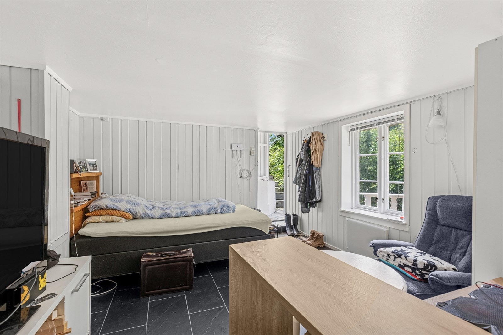 Kjeller er innredet som en egen leilighet. Den er ikke godkjent for varig opphold. Galleribilde