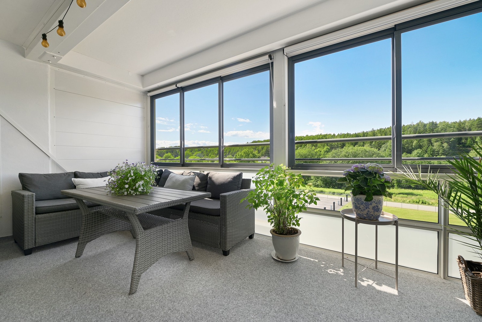 Ekstra stue/soverom fra sen vår til tidlig høst. Galleribilde