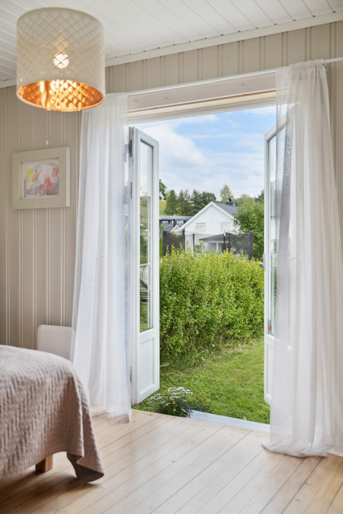 Her kan du spassere rett ut i hagen Galleribilde