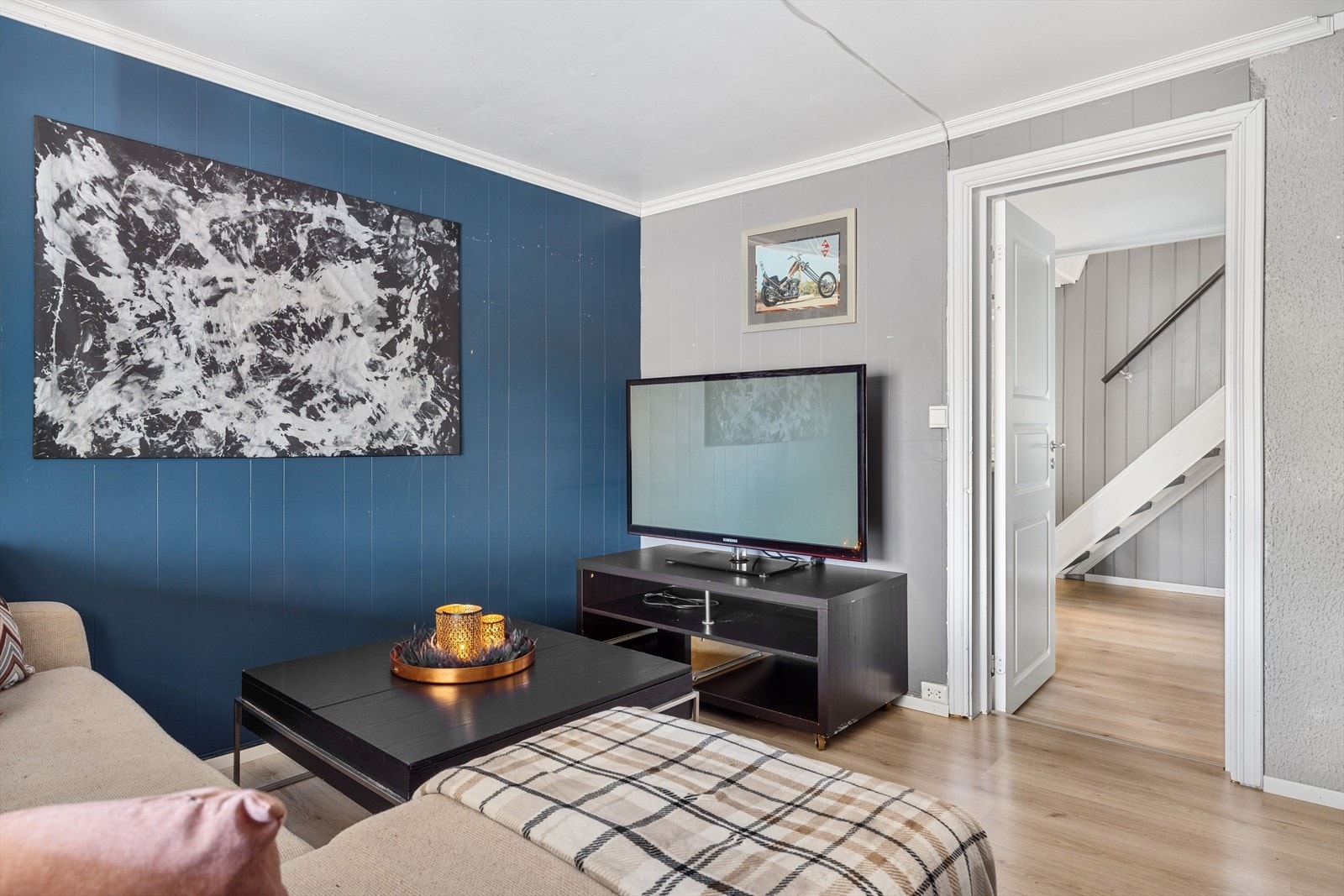 Det er også en egen stue i tilknytning til hovedsoverommet. Galleribilde