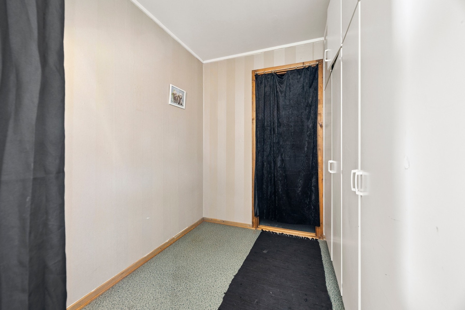 Sovenisje - 4 kvm. Galleribilde