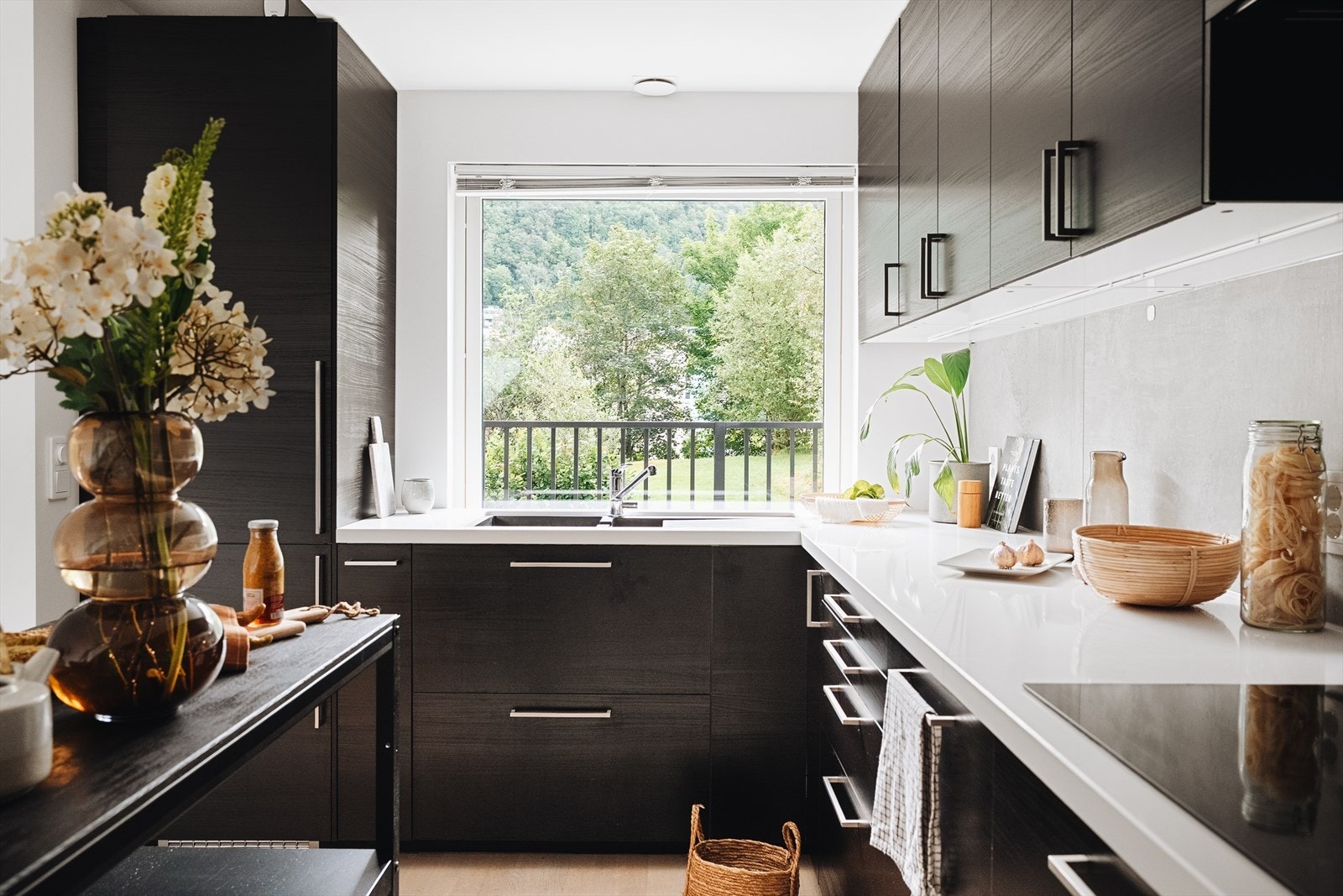 - Kjøkkeninnredningen er fra 2018 - Galleribilde