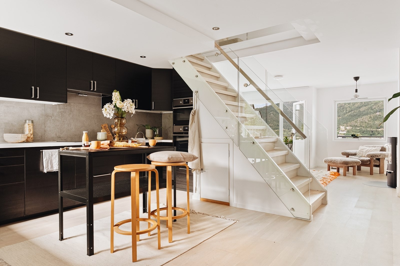 - Nordvik Bolig v/ Are Fotland har gleden av å presentere lekre Nordahl Rolfsens vei 37G - Galleribilde