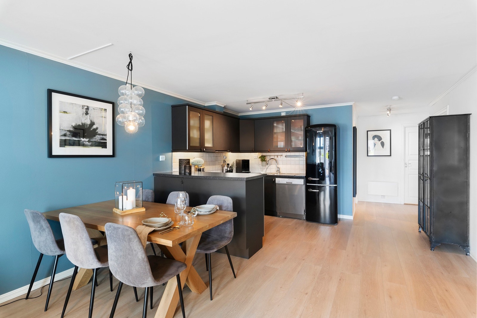 Planløsningen er utformet slik at du kan variere med møbleringen din. Galleribilde