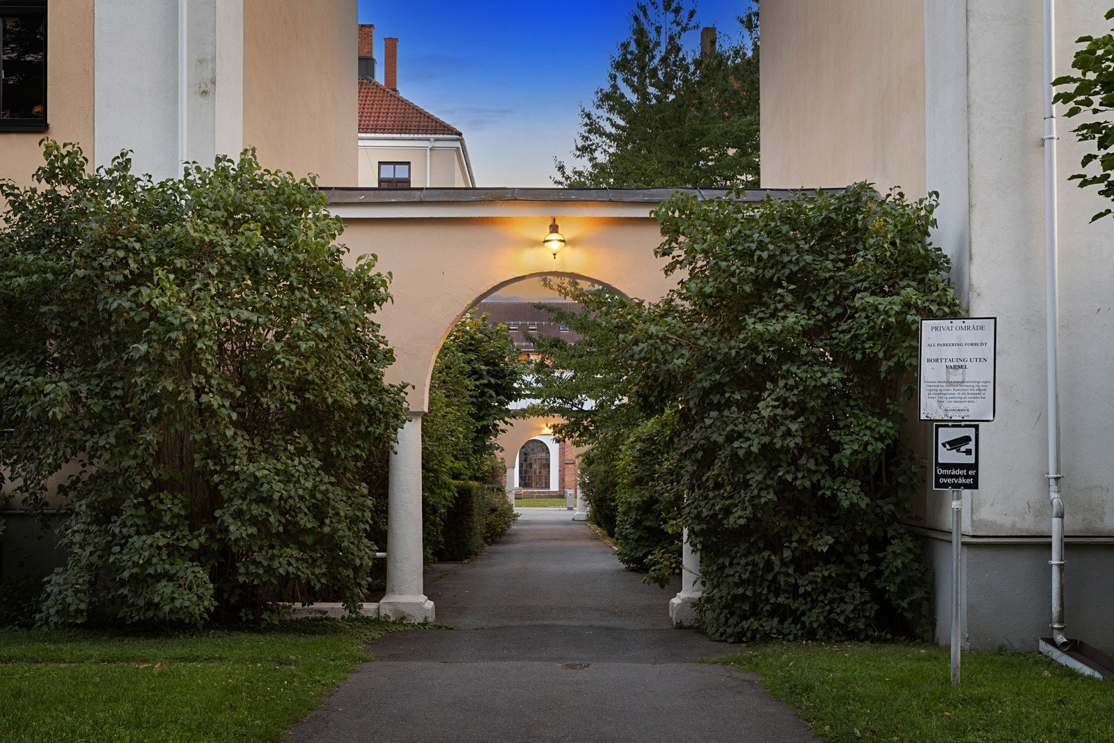 Pen bygård fra forrige århundre, på Majorstuen Galleribilde