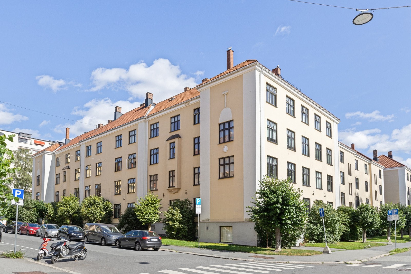 Området har umiddelbar tilgang til kollektivtilbud, restauranter, rekreasjon- og servicetilbud få andre steder kan måle seg med Galleribilde