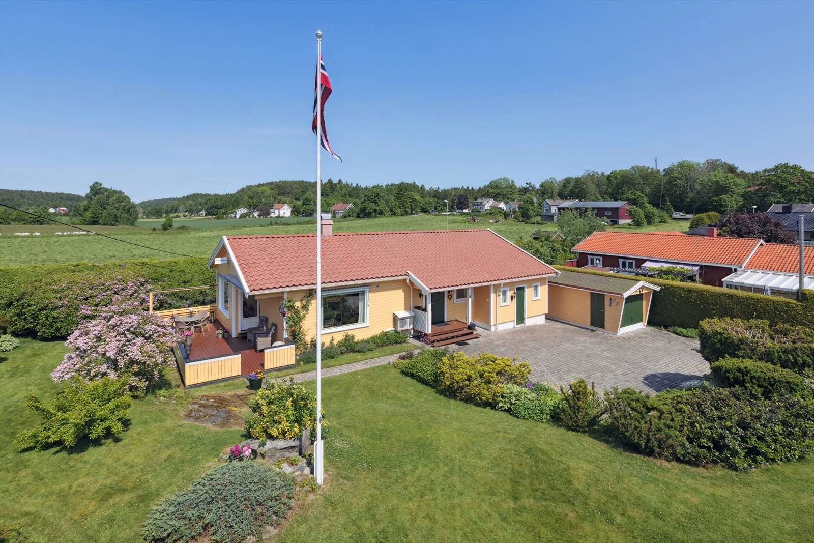 DNB Eiendom V/Elisabeth Sedivy har gleden av å presentere Olaf Knudsens vei 16 - En koselig enebolig med alt på ett plan beliggende innerst i blindvei! Galleribilde