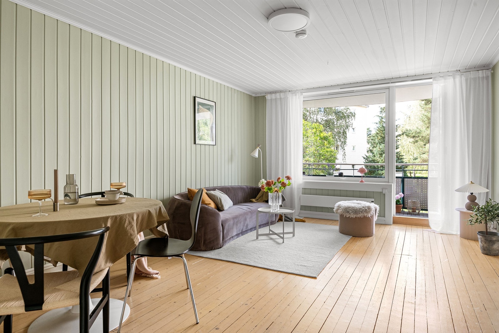 Stor og romslig stue Galleribilde