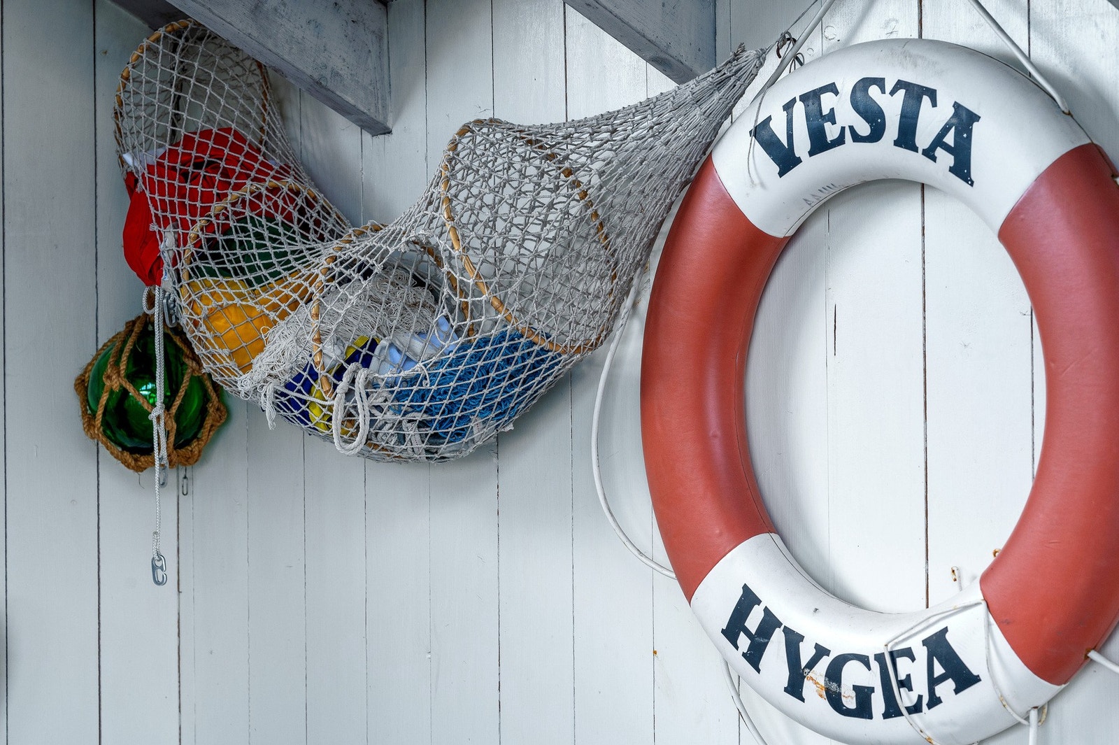 Men redningsbøya blir det forhåpentligvis ikke bruk for... Galleribilde