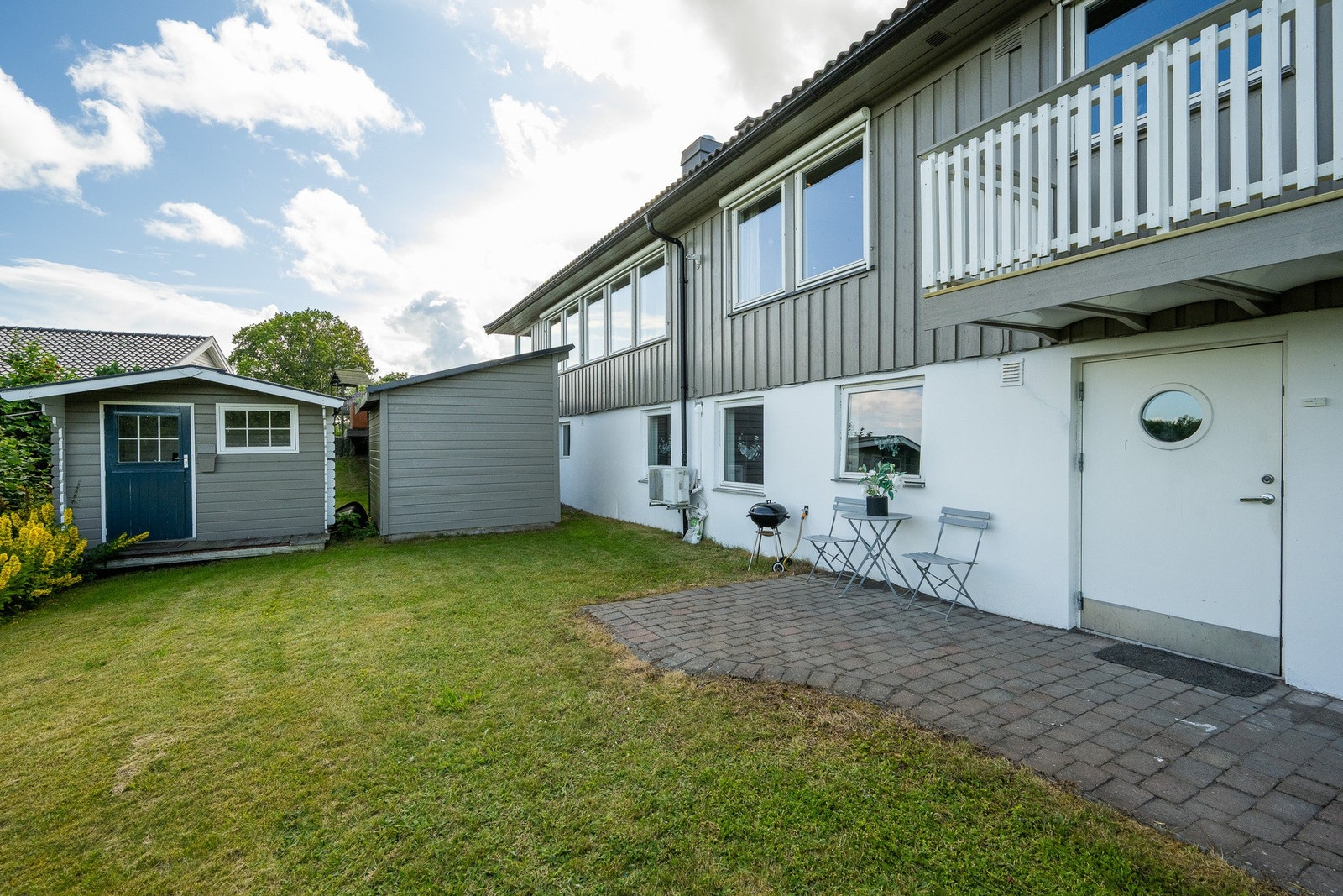 Da har vi tatt turen rundt huset og ned til kjelleretasjen. Galleribilde