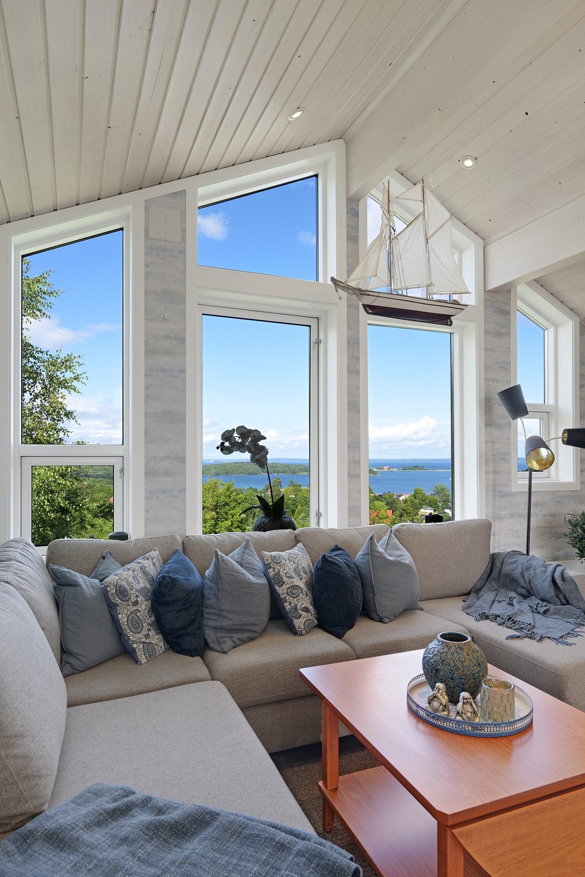 En fin ungdomsavdeling for storfamilien eller som gen. bolig Galleribilde