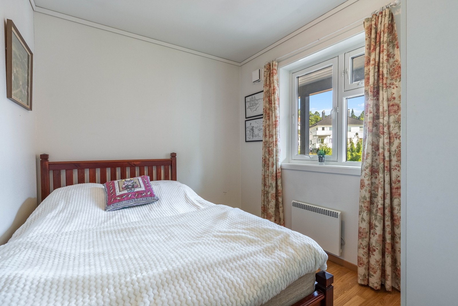 Soverom nr. 2 - perfekt som gjesterom, kontor eller barnerom Galleribilde