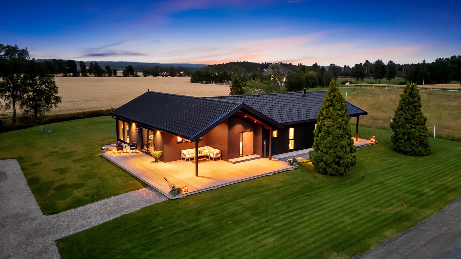 Velkommen til en idyllisk og påkostet eiendom med det lille ekstra Galleribilde