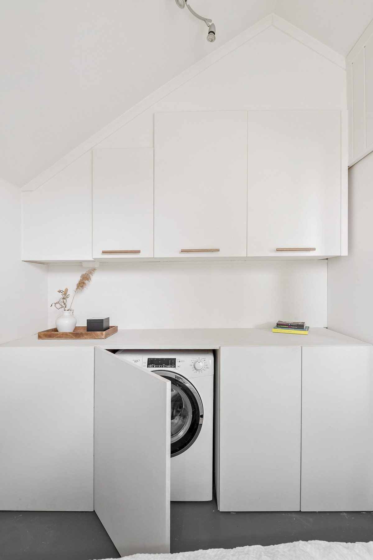 Opplegg for vaskemaskin på soverom Galleribilde