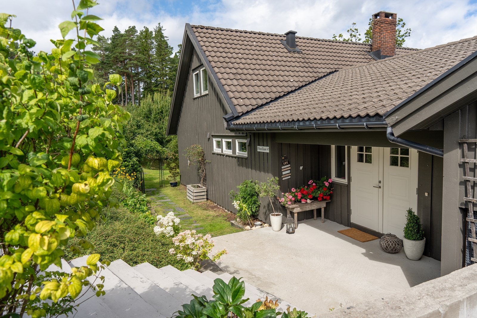 Hyggelig inngangsparti. Galleribilde