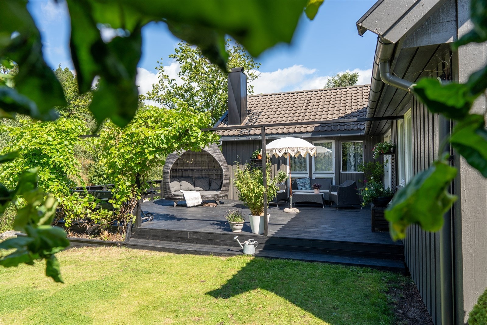 Direkte utgang til hage. Galleribilde