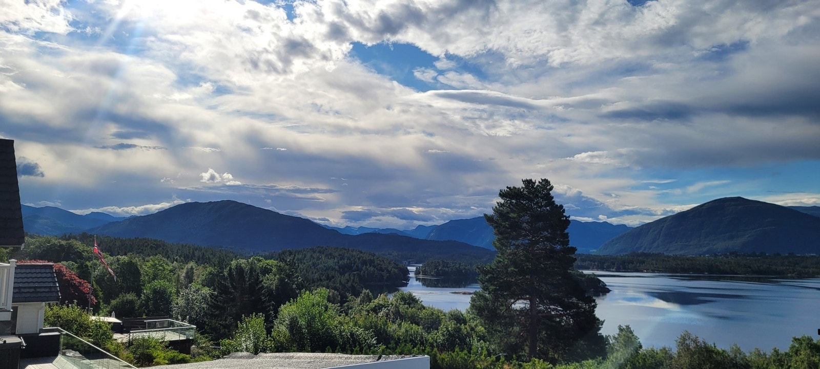 Selgers utsiktsbilde mot Skodjevika. Galleribilde