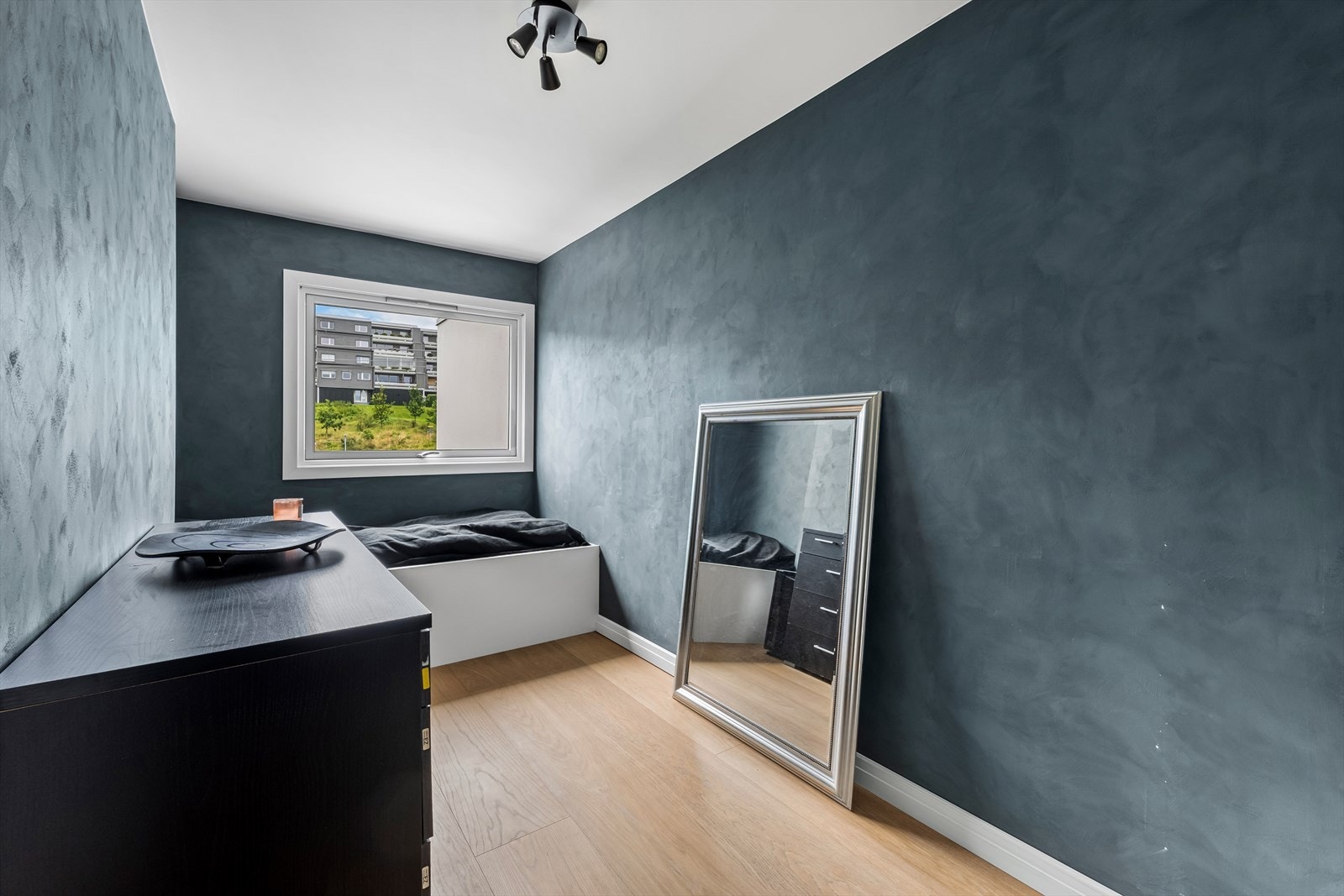 Soverom 3 er også av god størrelse, og fremstår tiltalende og lekkert. Galleribilde