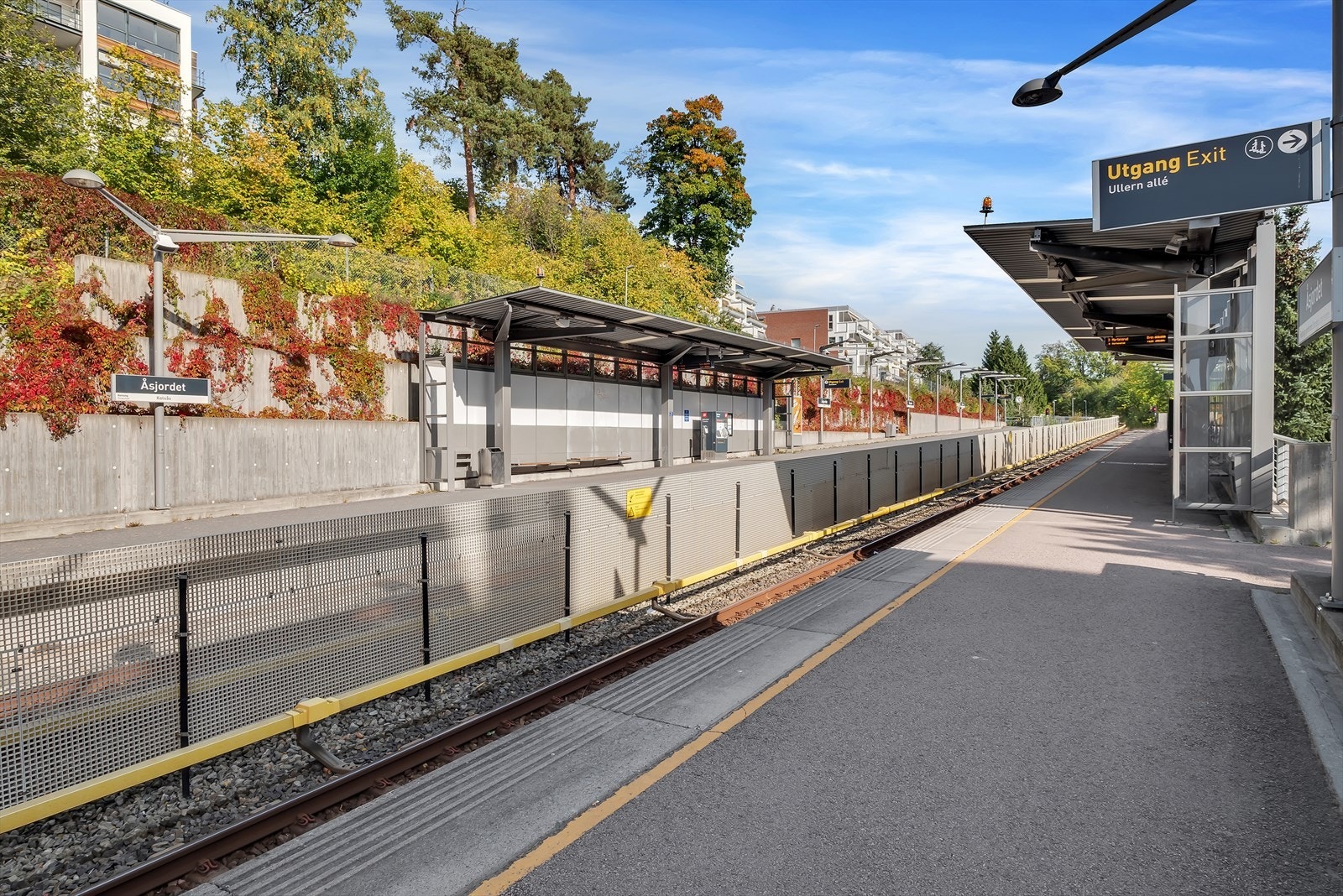 Åsjordet T-bane tar deg til sentrum på få minutter. Galleribilde