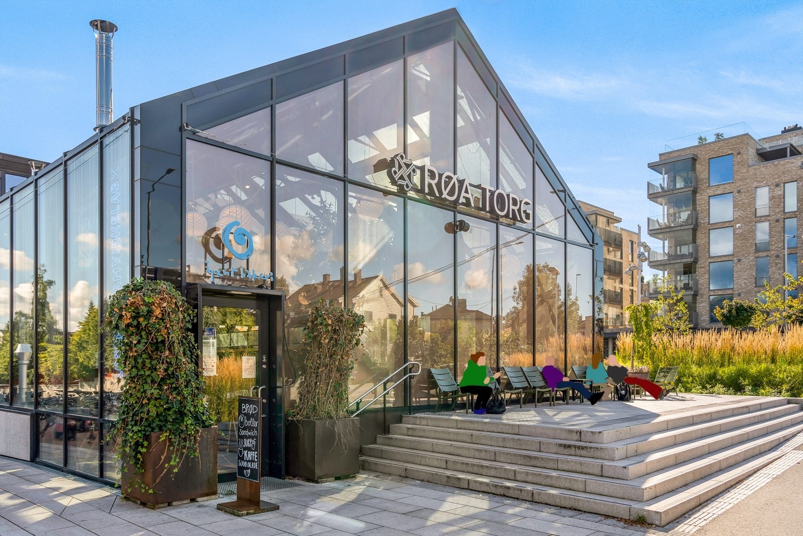 Røa torg. Galleribilde