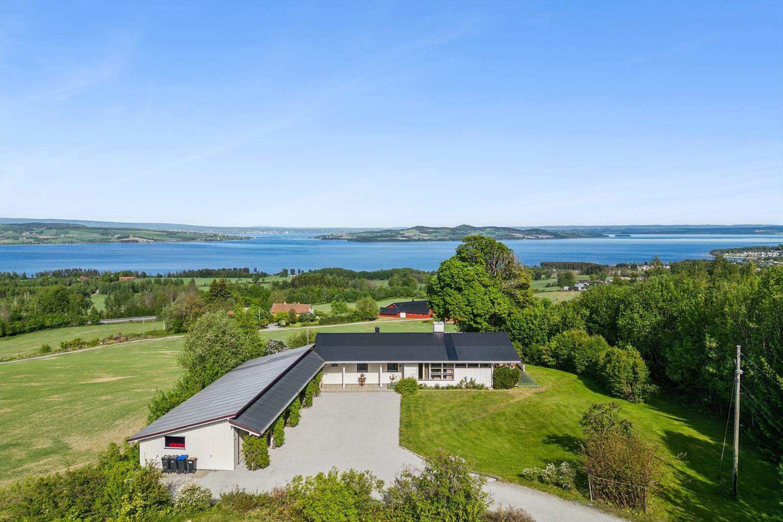 Bjørnsgårdgutua 16 presenteres av Mary-Elise Olsen v/DNB Eiendom. Galleribilde
