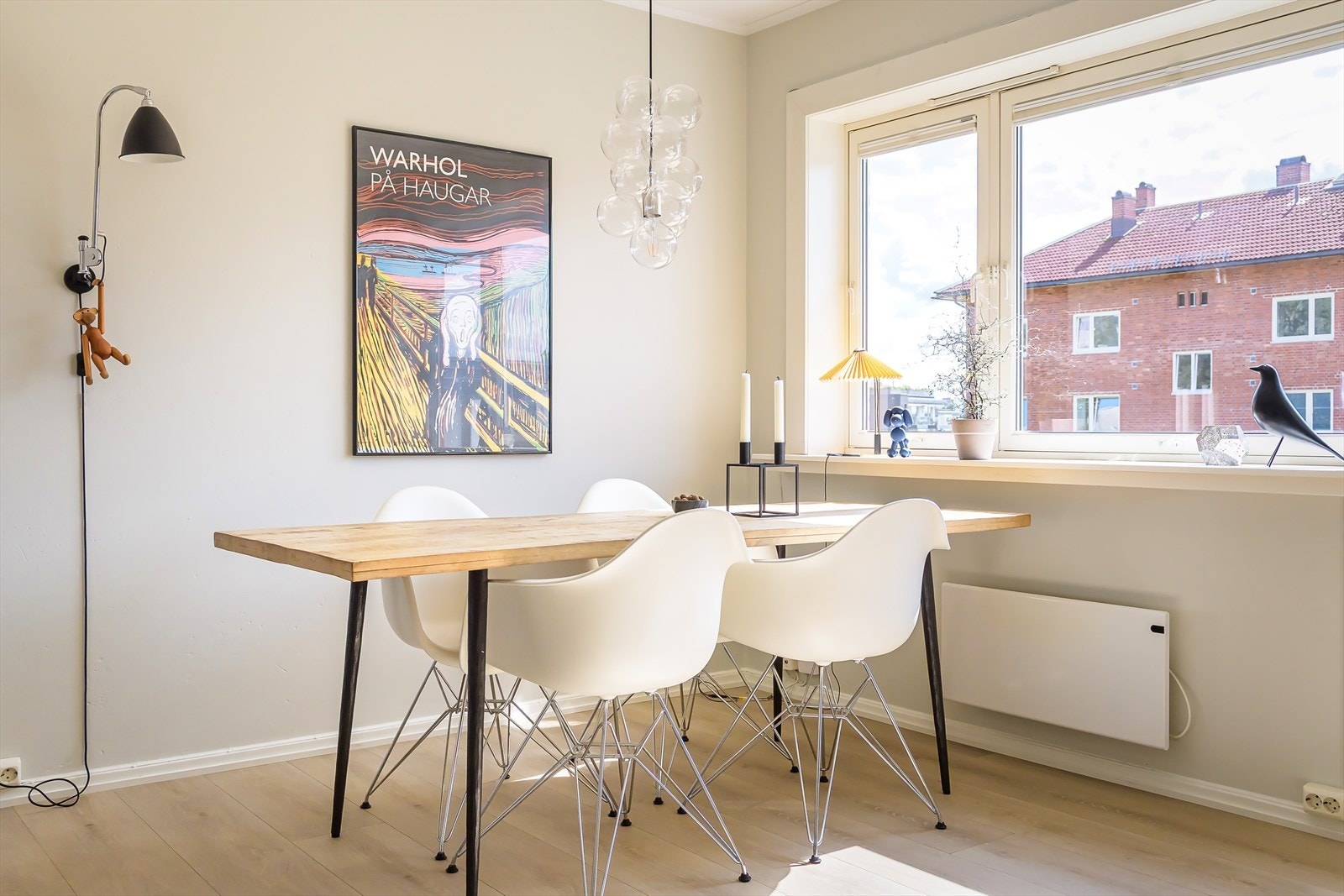 Vinduer og balkongdør er fra 2015 Galleribilde