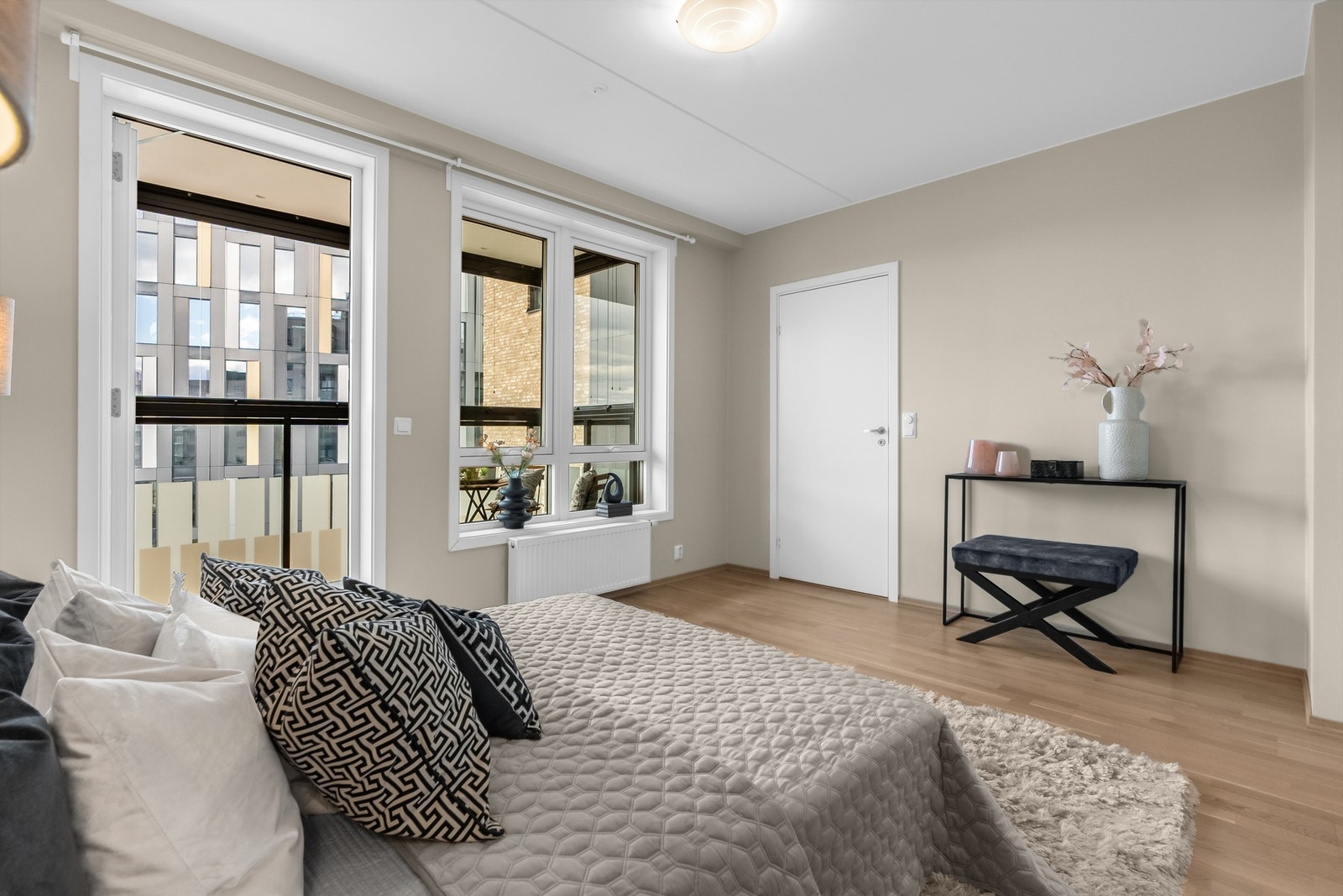 Her kan hybeldelen opprettes og det er opplyst å være vannrør i vegg til feks kjøkken. Galleribilde